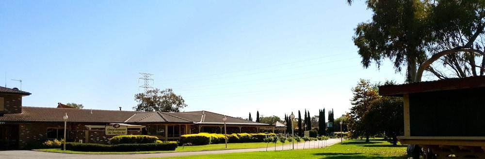 Quality Inn Carriage House Wagga Wagga Εξωτερικό φωτογραφία