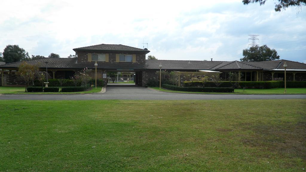 Quality Inn Carriage House Wagga Wagga Εξωτερικό φωτογραφία